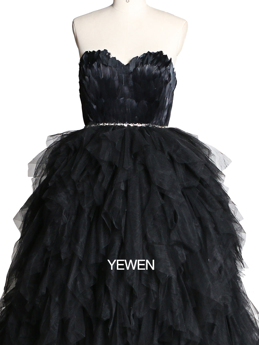 Feder Abendkleid Trägerlos Elegant High Low Umstandskleid für Fotoshooting 