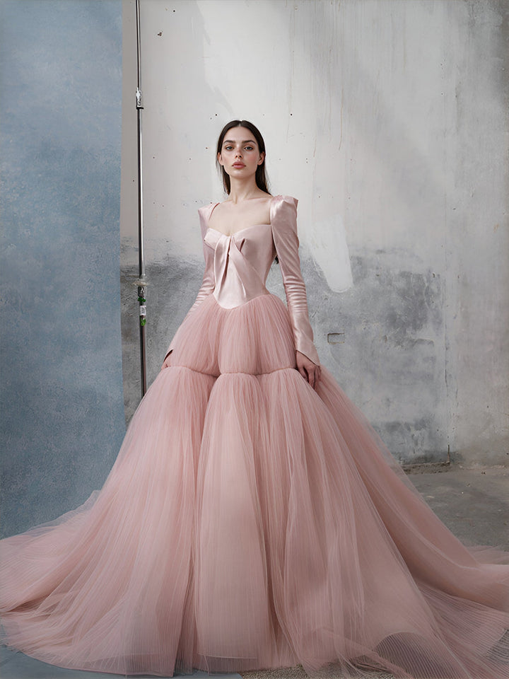 Zartrosa Eventkleid Puffiges Tüllkleid mit langer Schleppe Farbiges Hochzeitskleid Fotografiekleid 