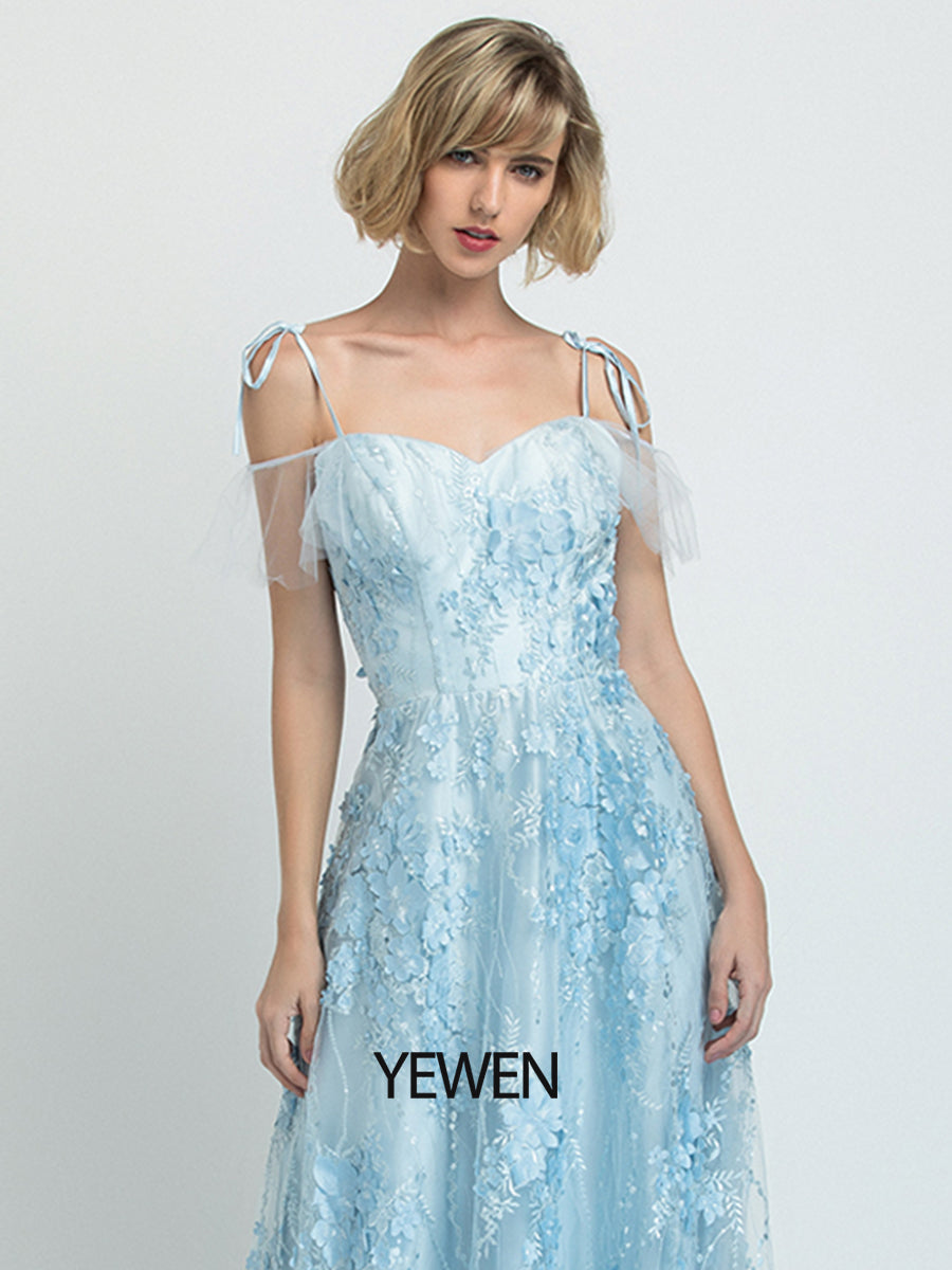 Blaues Ballkleid mit herzförmigem Ausschnitt und Blumenmuster, bodenlanges Tüllkleid 2024 