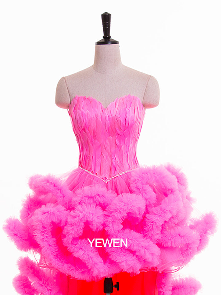 High Low Umstandskleid Trägerloses Cocktailpartykleid mit Rüschen 