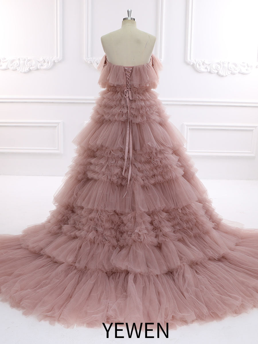 Elegantes schulterfreies Rüschen-Brautkleid in bunten Tüll für Fotoshootings YW231157 