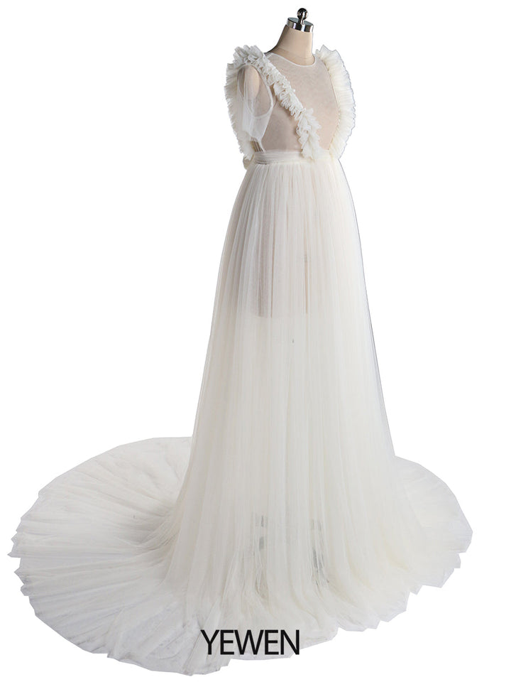 Weißes Umstandskleid mit Rüschen und kurzen Ärmeln, Maxi-Partykleid