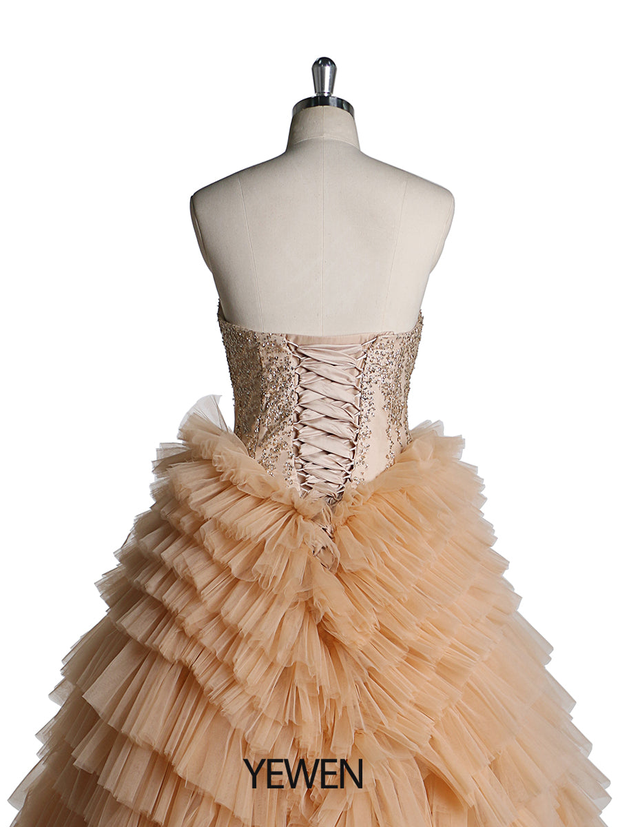 Ärmelloses, trägerloses, mehrlagiges, elegantes Ballkleid mit Rüschen, benutzerdefinierte Farben