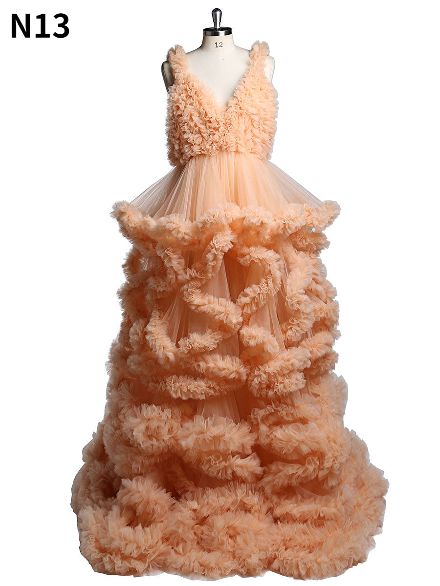 Tiefer V-Ausschnitt, Tüll, volle Rüschen, rückenfreies Wolkenkleid, Umstandskleid für Fotoshooting