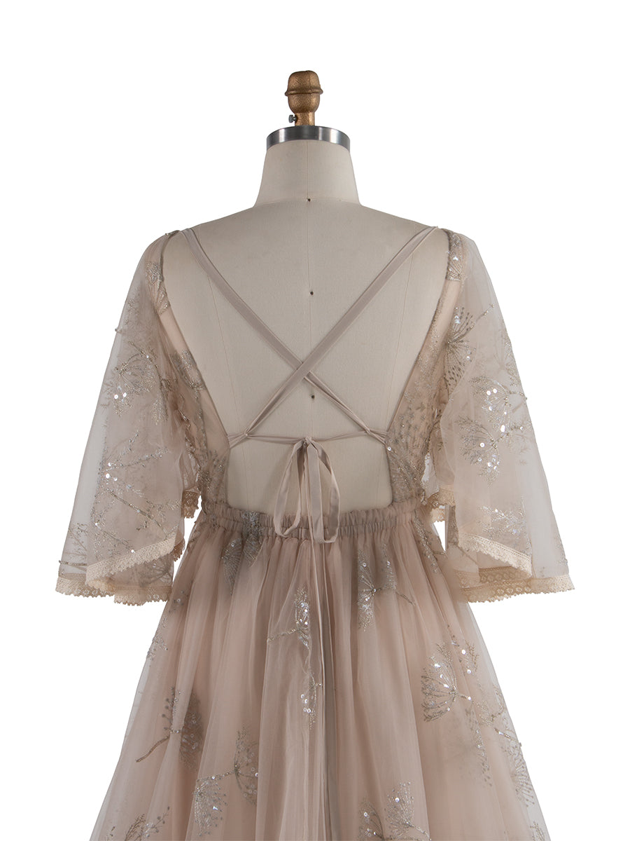 Boho glitzernde Stickerei V-Ausschnitt Umstands-Fotoshooting-Kleid Strand-Fotoshooting-Outfits YW250024