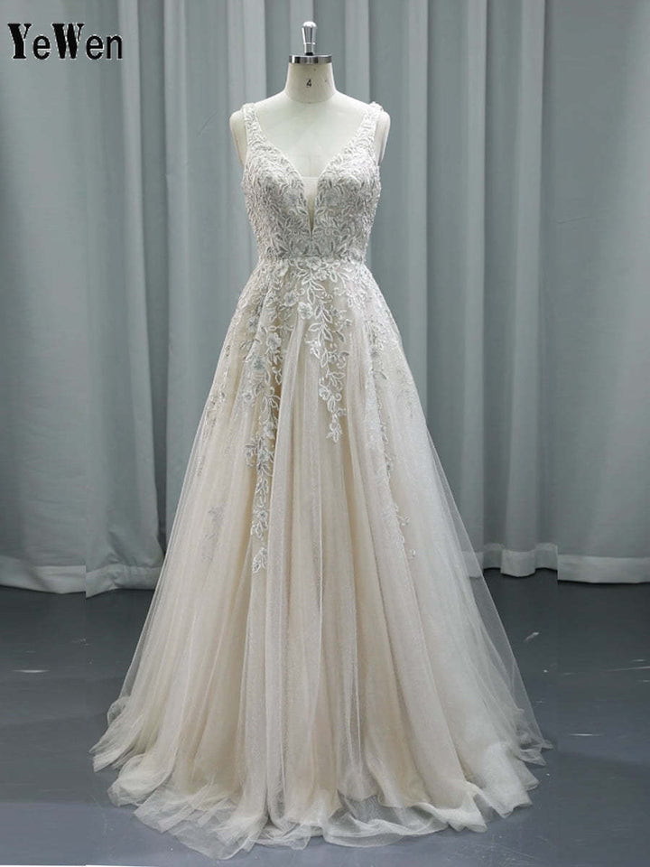 Brautkleid aus Tüll mit V-Ausschnitt, Boho-Brautkleid mit hellem Champagner-Futter #24012