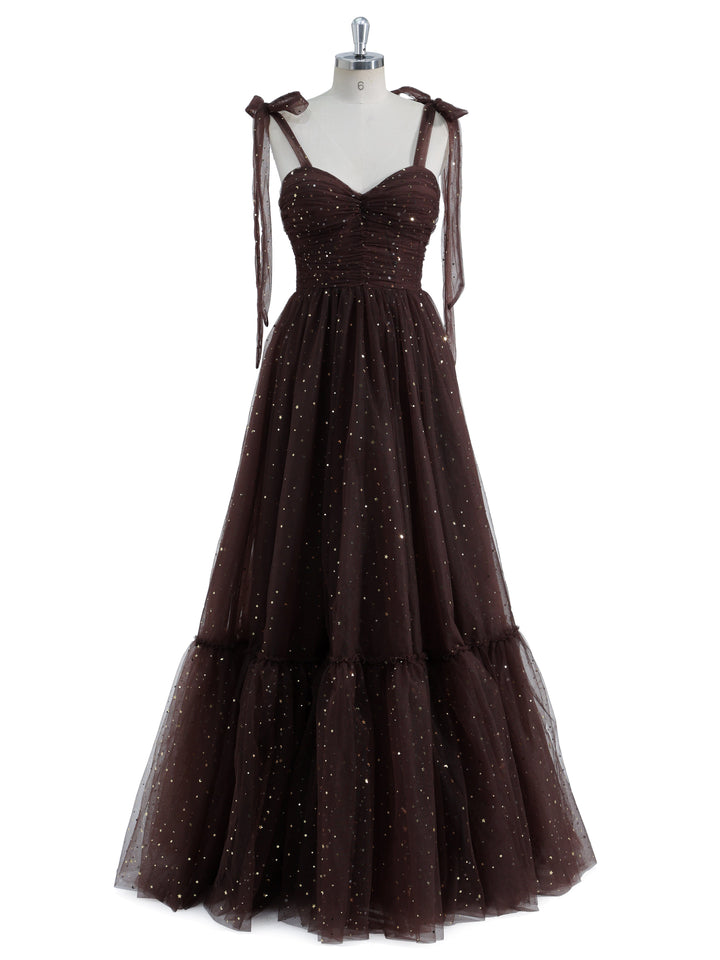 Ärmelloses Ballkleid aus Tüll mit herzförmigem Ausschnitt und Sternenmuster und Knopfdetail YW231022