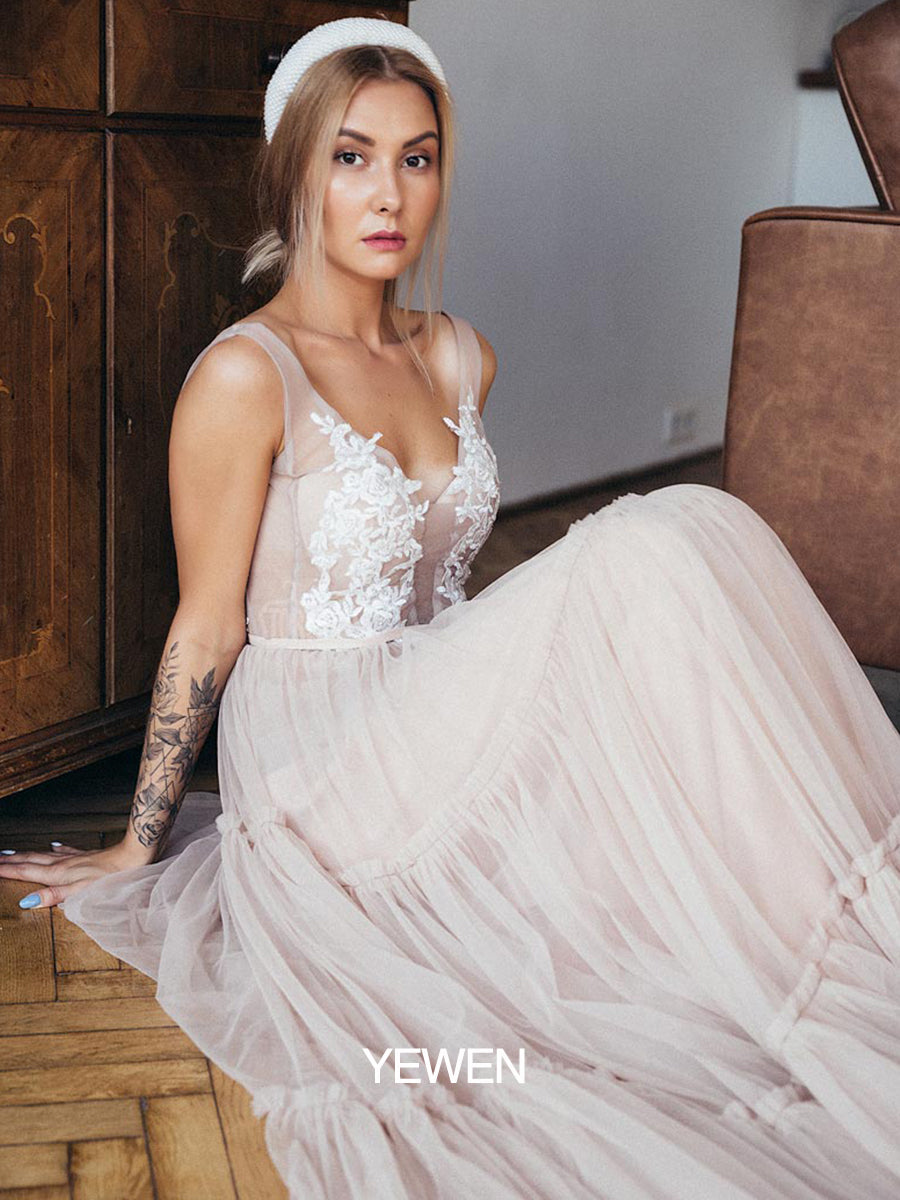 Ärmelloses Umstandskleid für Fotoshhot V-Ausschnitt Spitze Tüll Strand Brautkleid YD22603 