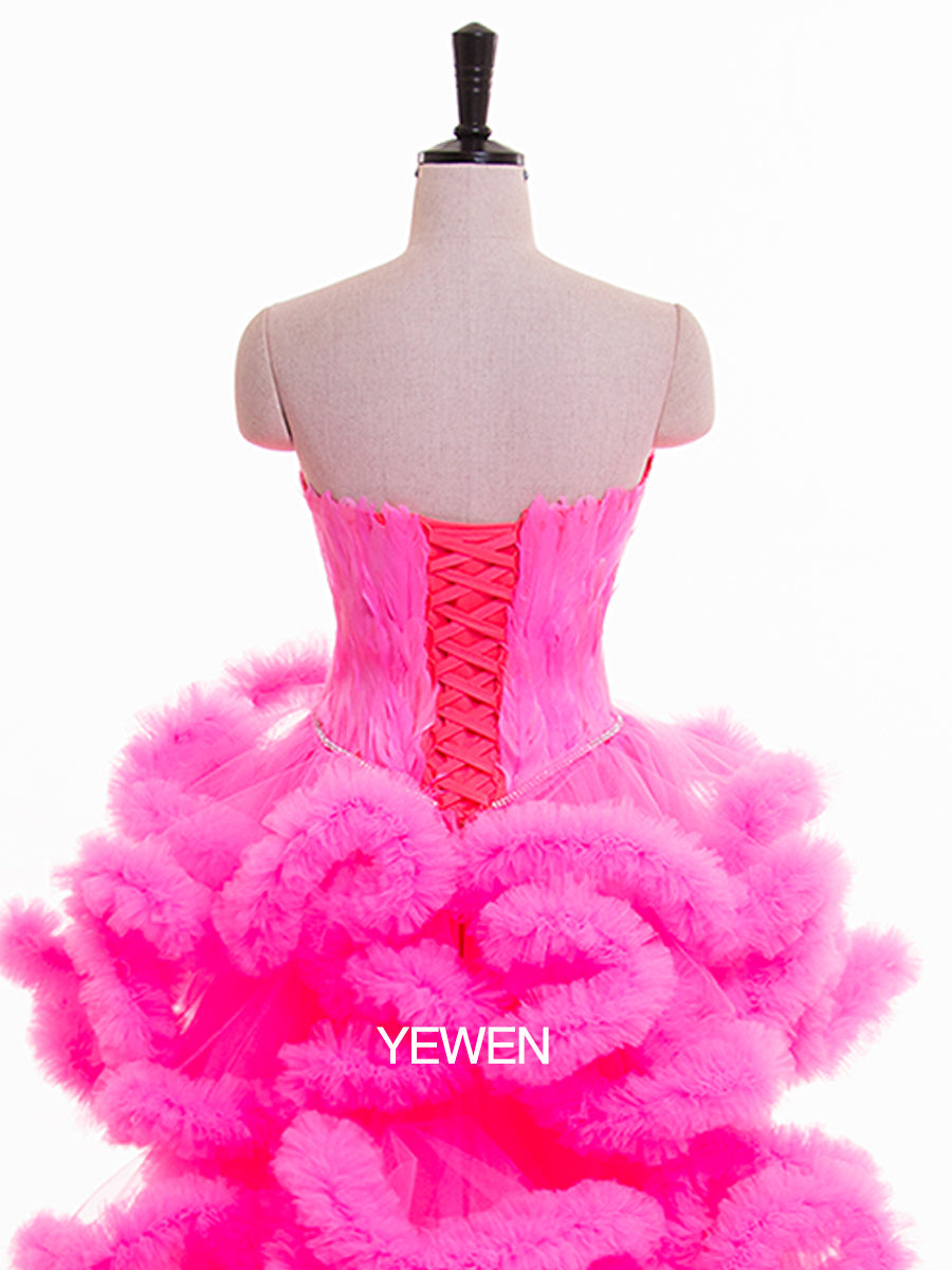 High Low Umstandskleid Trägerloses Cocktailpartykleid mit Rüschen 