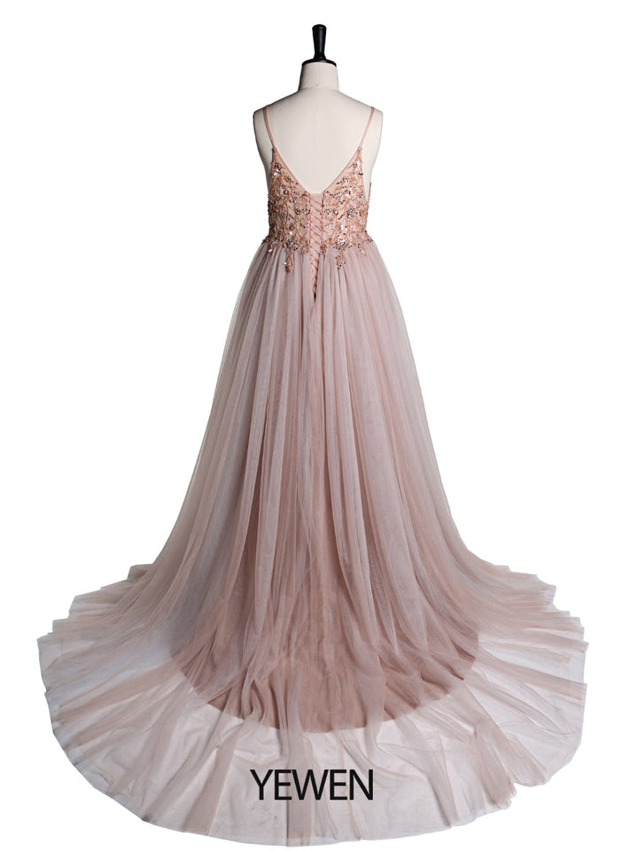 Sexy Partykleid mit Perlen besetztem Spaghettiträger, rückenfreies Maxikleid aus Tüll mit 60 cm Schleppe