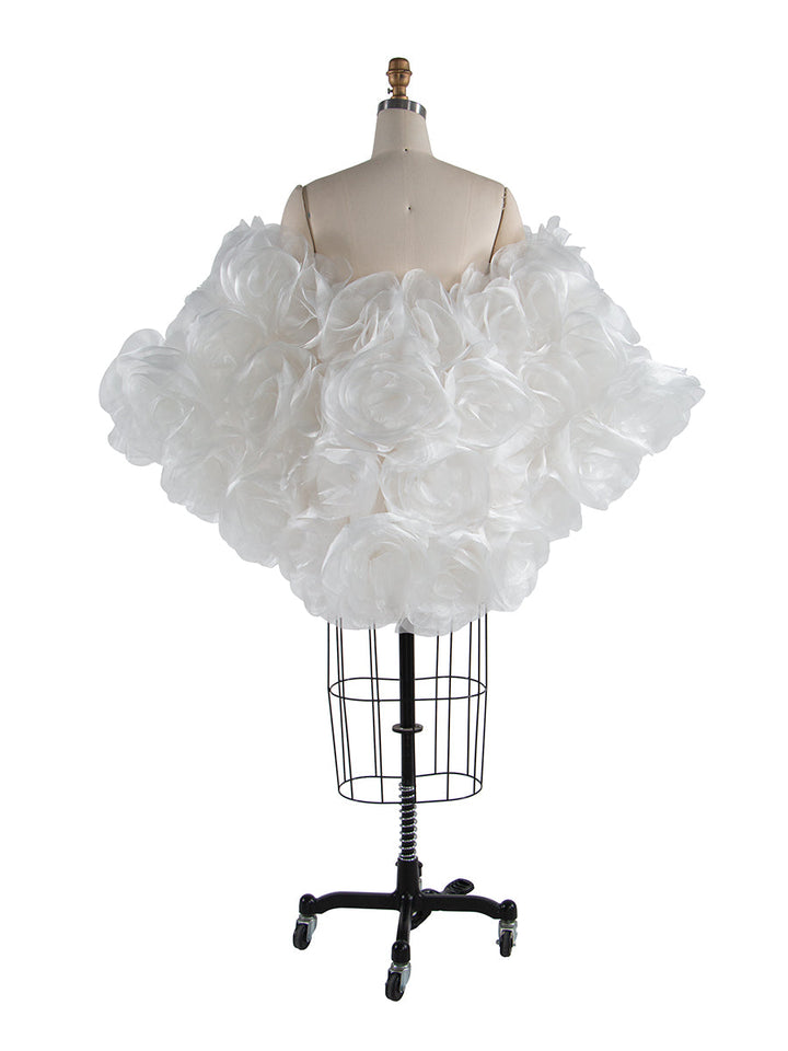 Wunderschöner handgemachter kurzer Umhang mit 3D-Blumen, eleganter Hochzeitsüberzug, Brautschal YW250011 