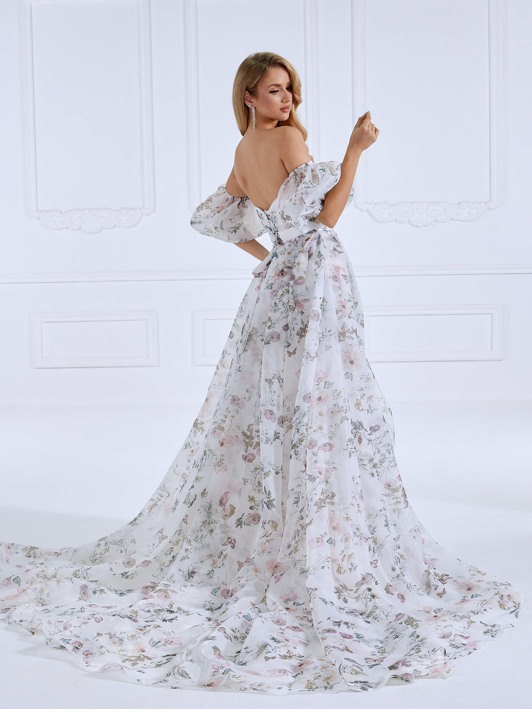 plus size wedding dresses with color
