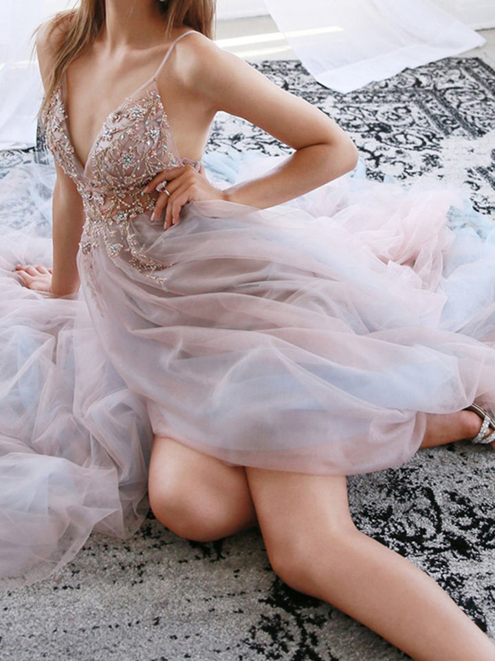 Sexy Partykleid mit Perlen besetztem Spaghettiträger, rückenfreies Maxikleid aus Tüll mit 60 cm Schleppe