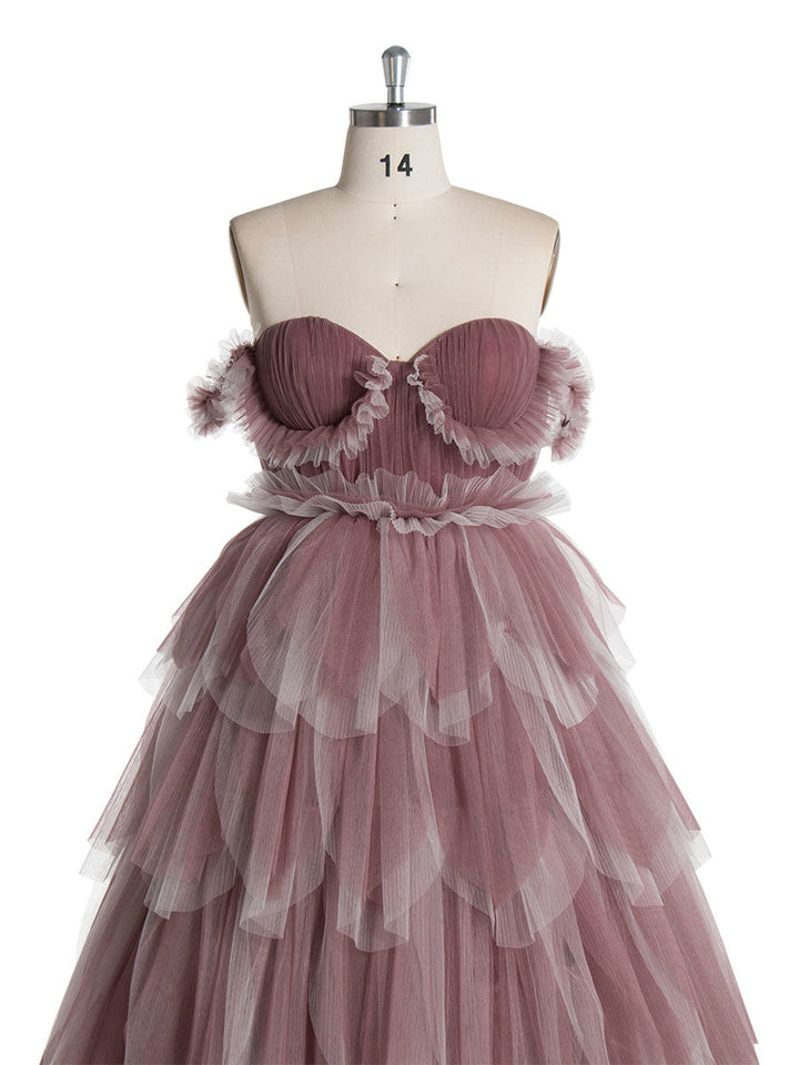 Stilvolle farbige Brautkleider 60cm Schleppe Lagen Tüllkleid für Fotoshooting YW240053 