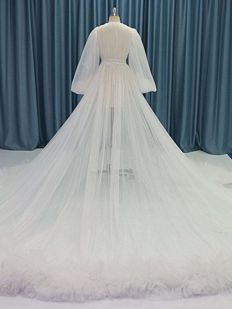 Schimmerndes Glitzer-Tüll-Brautkleid mit langer Schleppe und Rüschen 
