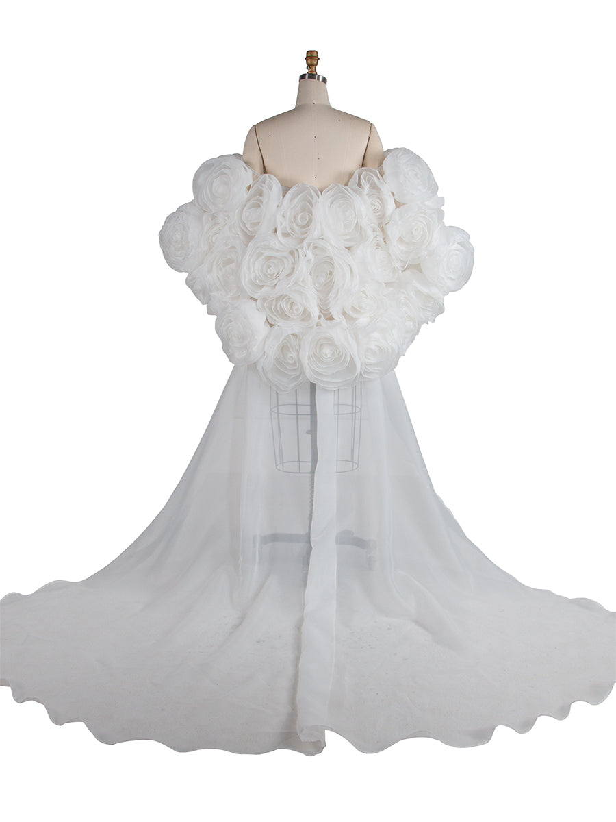 Wunderschöner handgefertigter kurzer Umhang mit 3D-Blumen und abnehmbarer Schleppe, eleganter Hochzeitsüberzug, Brautschal YW250028