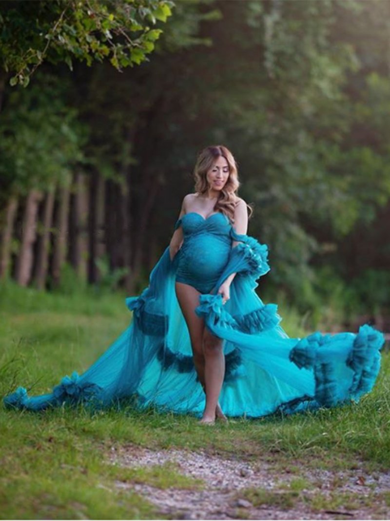 Elegantes Cape, plissiertes, gerüschtes Maxi-Brautkleid, Jacke für Umstandskleid-Fotoshooting