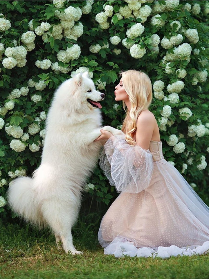 Elegantes Maxikleid mit Ballonärmeln und Herzausschnitt, für Abende und Fotoshootings