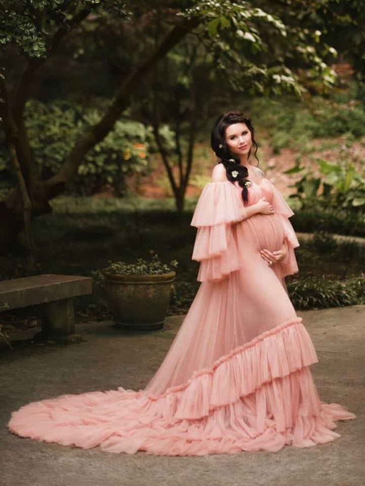 Elegantes Umstandskleid in Übergröße mit Rüschen und langen Ärmeln, Brautkleid, Hochzeitskleid für Fotoshooting 