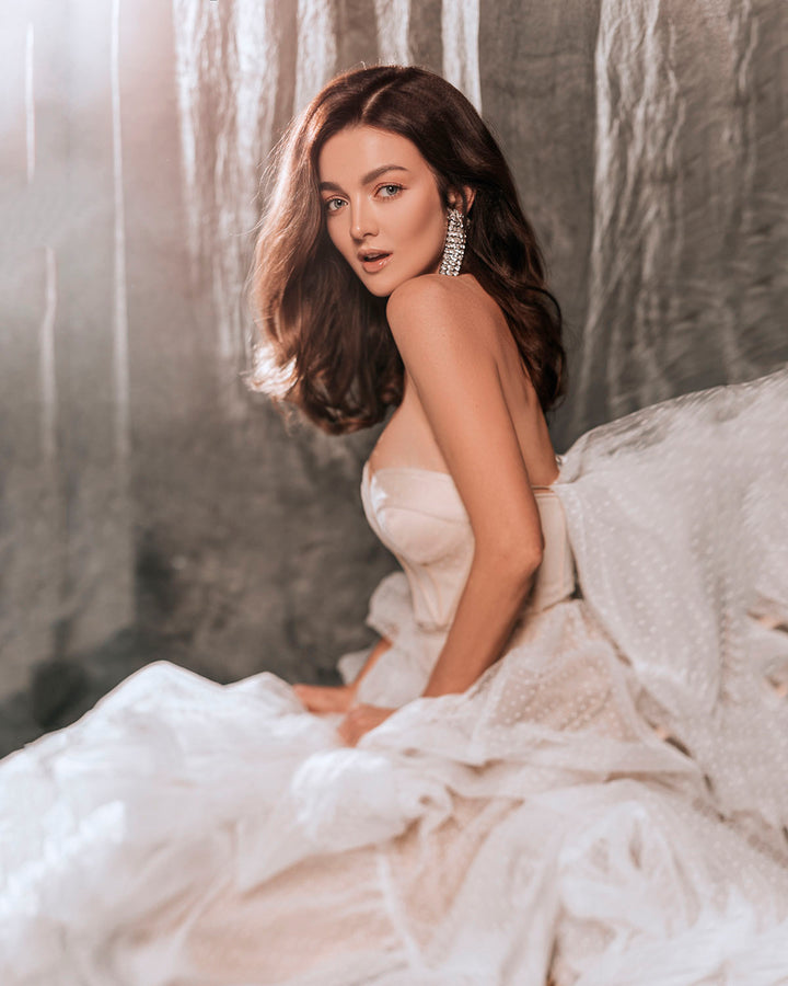 Elegantes Maxikleid mit Ballonärmeln und Herzausschnitt, für Abende und Fotoshootings